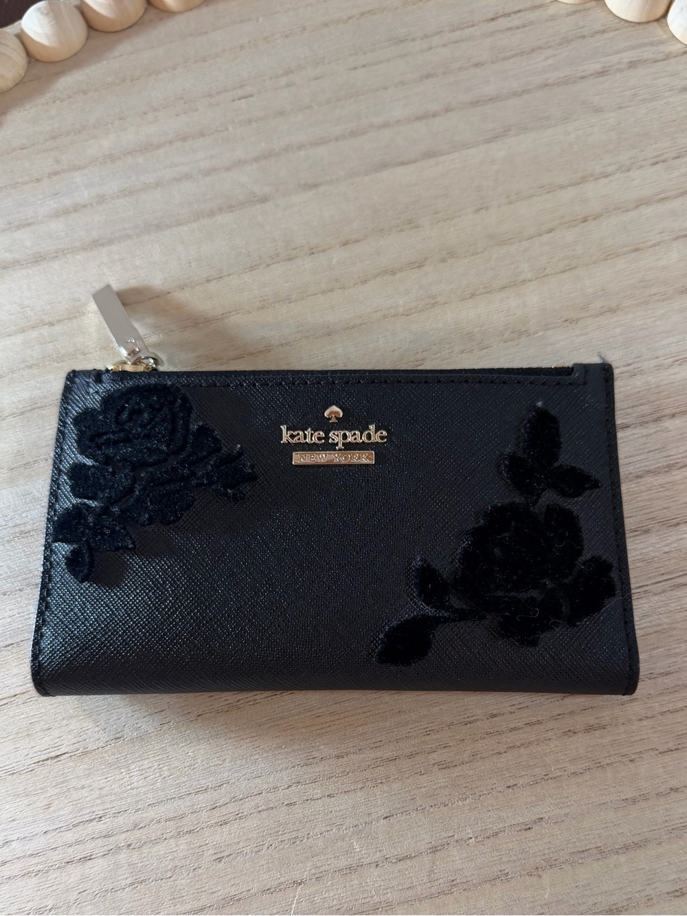 Kate Spade New York Black Floral Rose Zip Bifold Wallet Gold Hardware